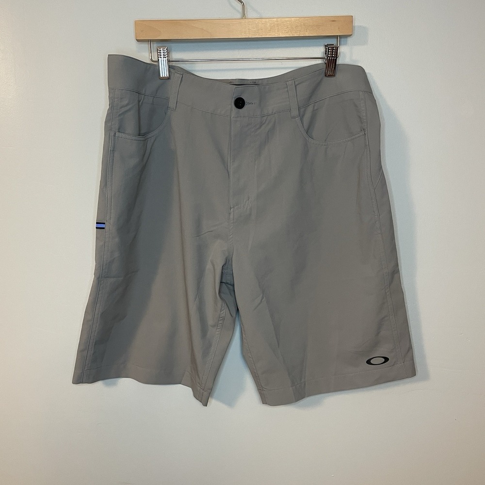 Oakley Men's Size XL 36 Gray Shorts Lightweight